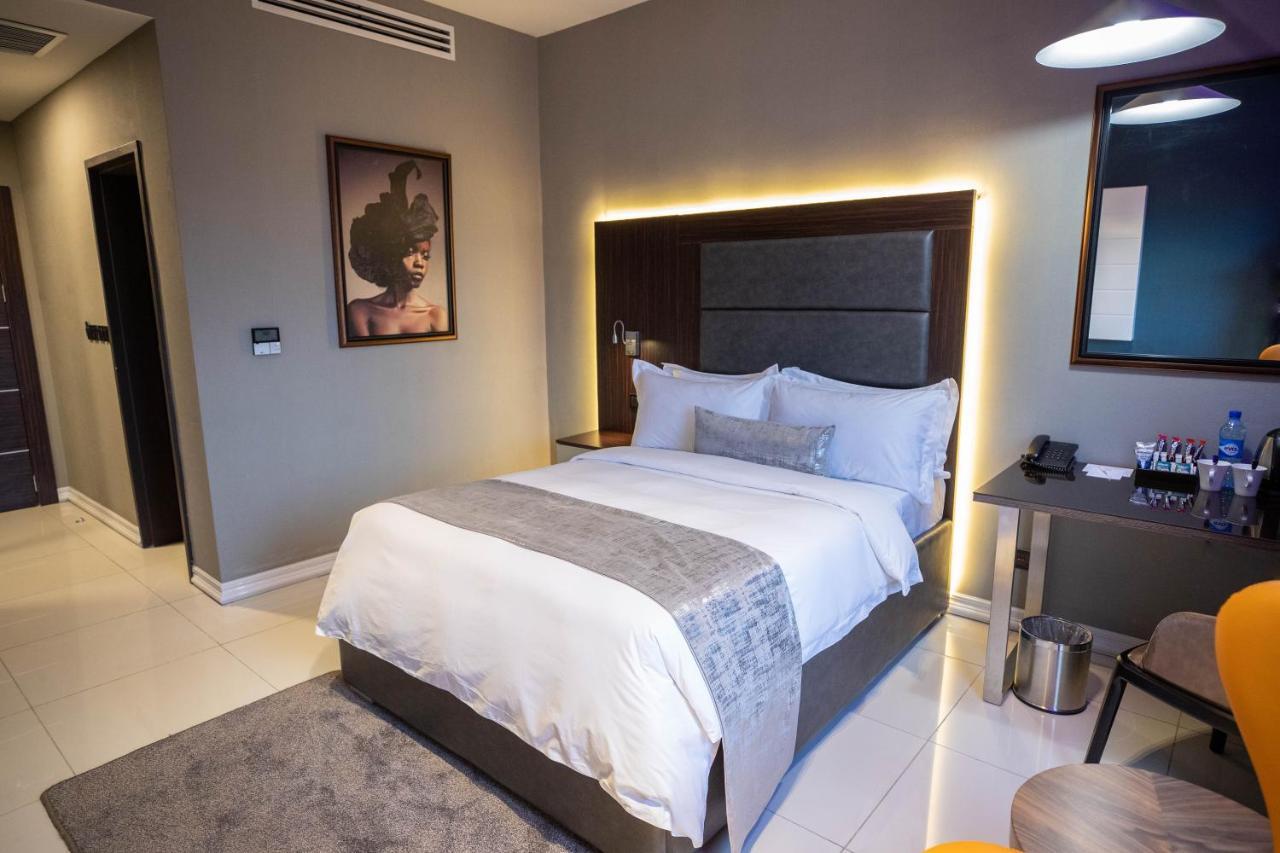 Bon Hotel Tripod أويري المظهر الخارجي الصورة
