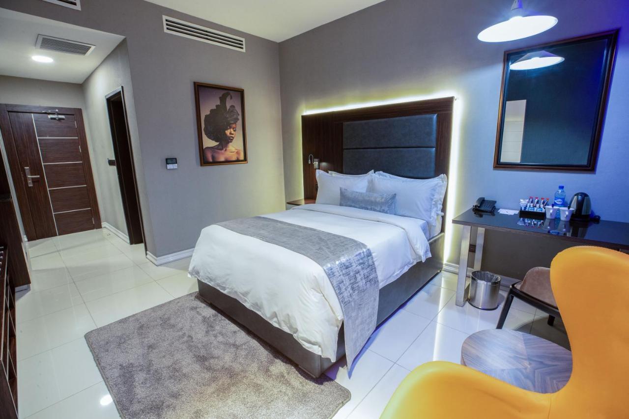 Bon Hotel Tripod أويري المظهر الخارجي الصورة