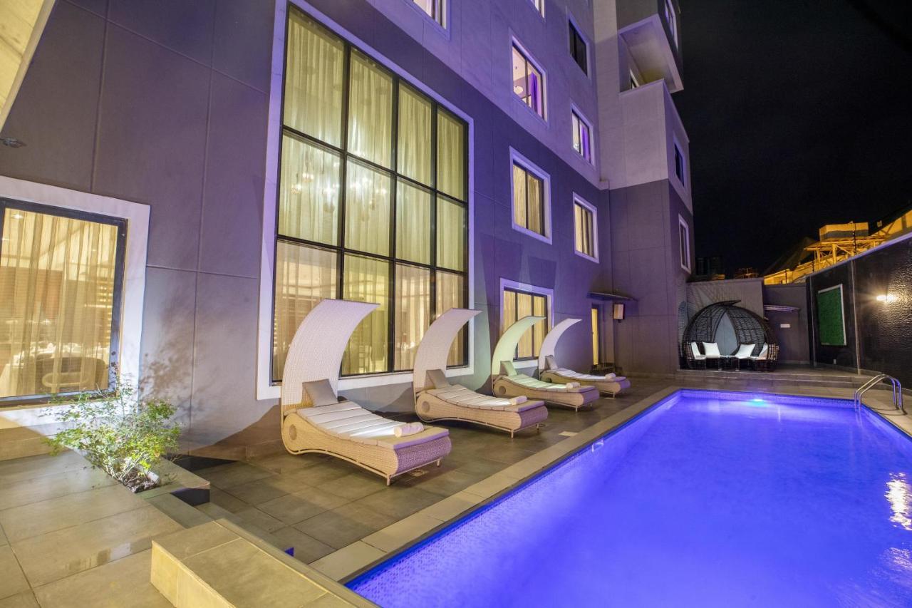 Bon Hotel Tripod أويري المظهر الخارجي الصورة